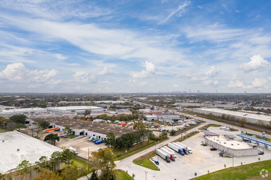 4260-4298 Clark Rd, Houston, TX à louer - Aérien - Image 3 de 5