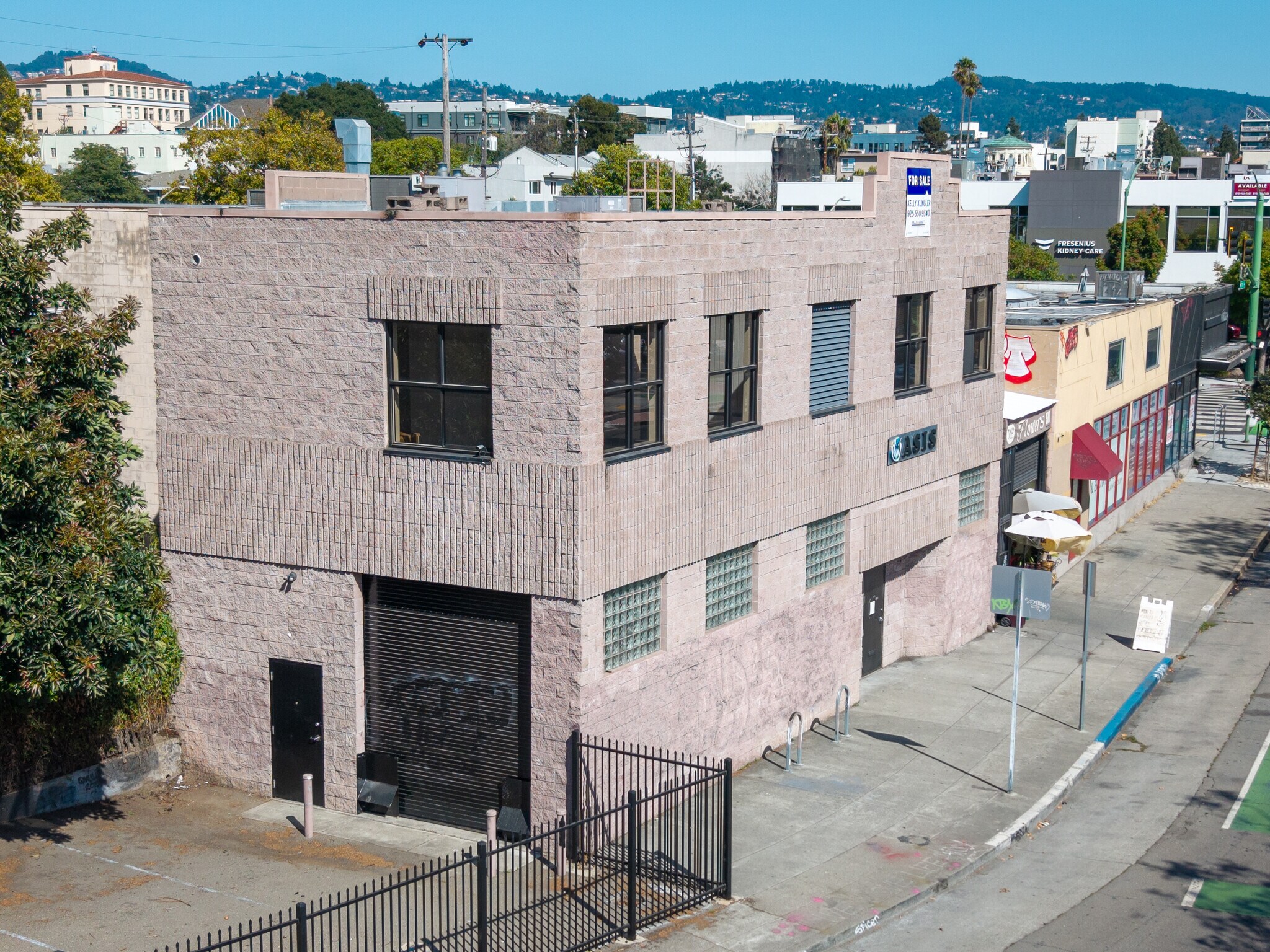 520 27th St, Oakland, CA à vendre Photo du bâtiment- Image 1 de 18