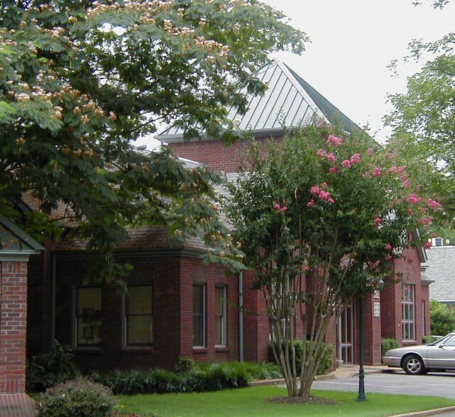 165 N Main St, Collierville, TN à louer - Photo du bâtiment - Image 1 de 4
