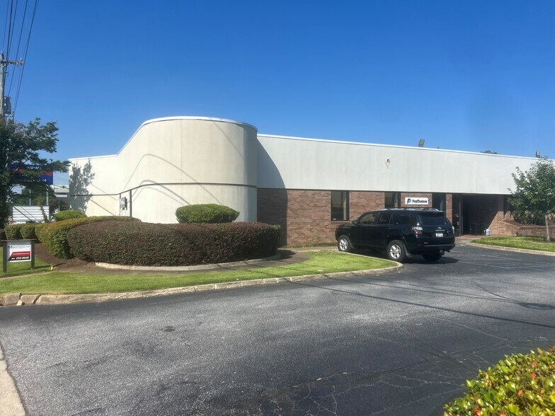 116 S Pleasantburg Dr, Greenville, SC for lease - Building Photo - Image 1 of 2