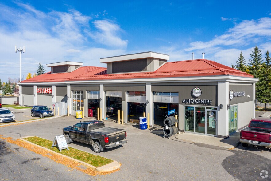 2220 68th St NE, Calgary, AB for lease - Building Photo - Image 1 of 4