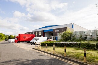 Plus de détails pour Swallowfield Way, Hayes - Industriel à louer