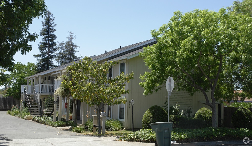 3550 Chestnut Ave, Concord, CA à vendre - Photo principale - Image 1 de 4