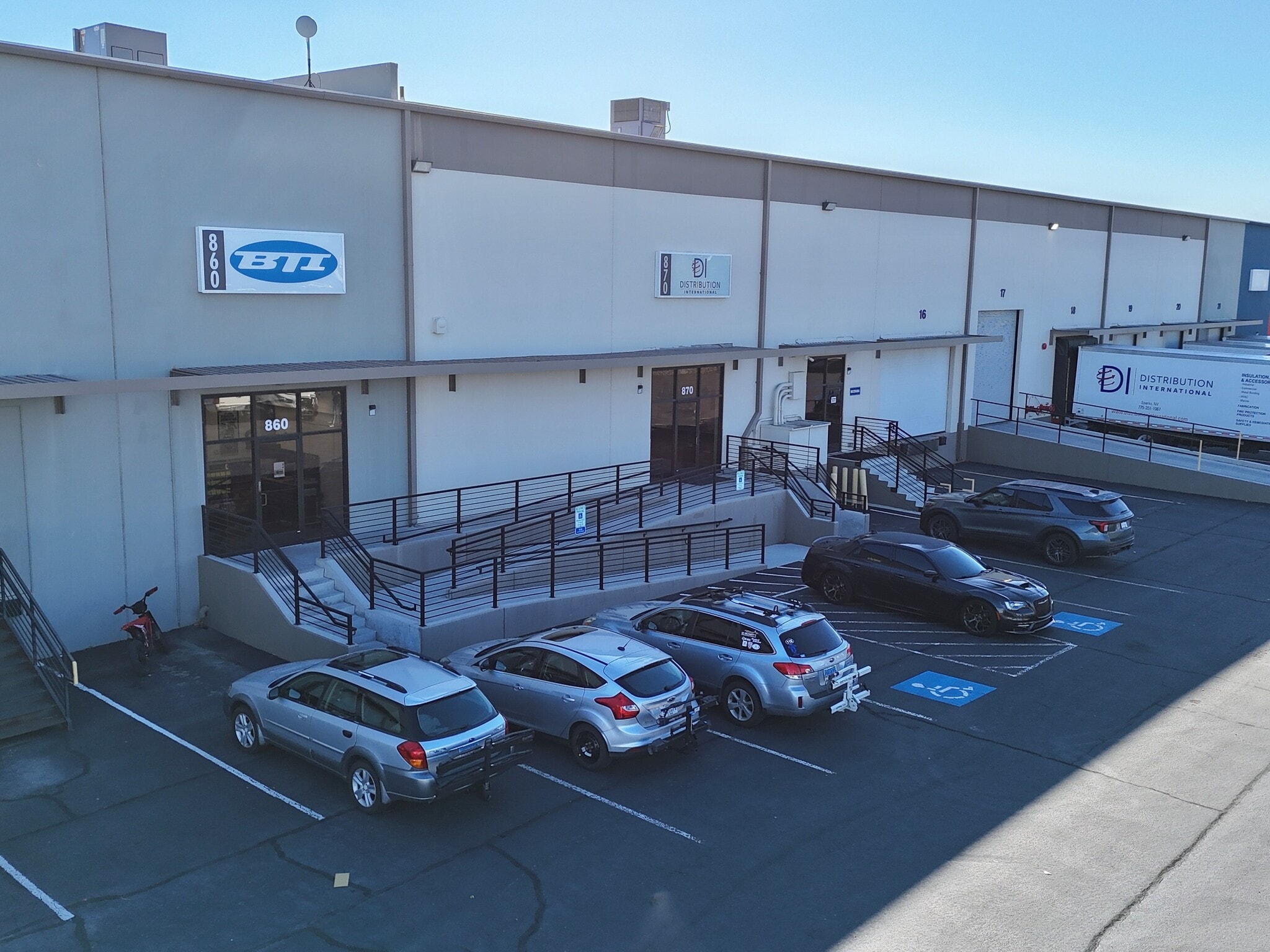 860 Bergin Way, Sparks, NV for lease Interior Photo- Image 1 of 6