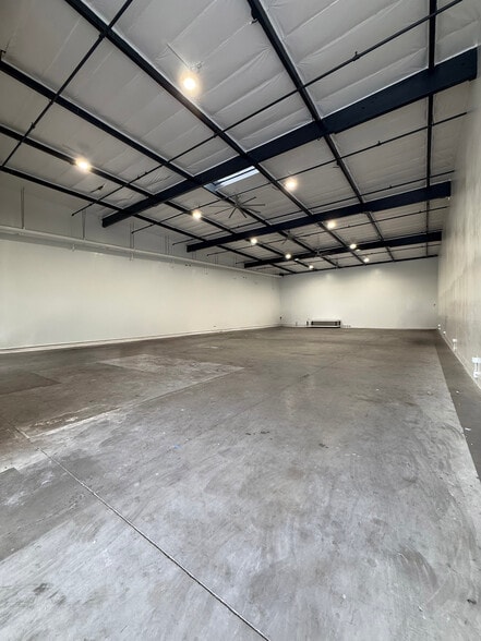 701-717 E Gardena Blvd, Carson, CA for sale - Building Photo - Image 2 of 2