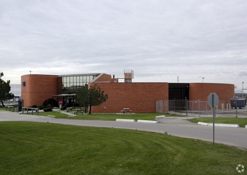 40 Norelco Dr, Toronto, ON à vendre - Photo principale - Image 1 de 1