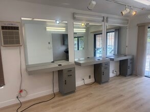476 S San Vicente Blvd, Los Angeles, CA for lease Interior Photo- Image 2 of 7