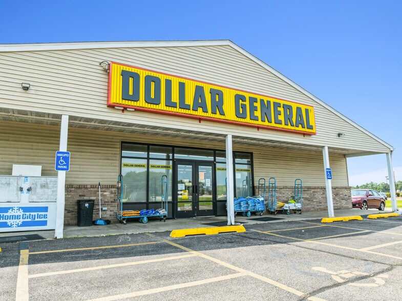 555 Progressive Ln, South Beloit, IL à vendre - Photo du bâtiment - Image 2 de 4