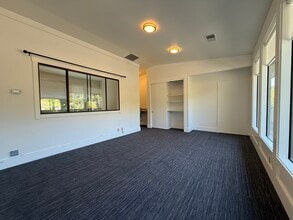 110 Tiburon Blvd, Mill Valley, CA for lease Building Photo- Image 1 of 7