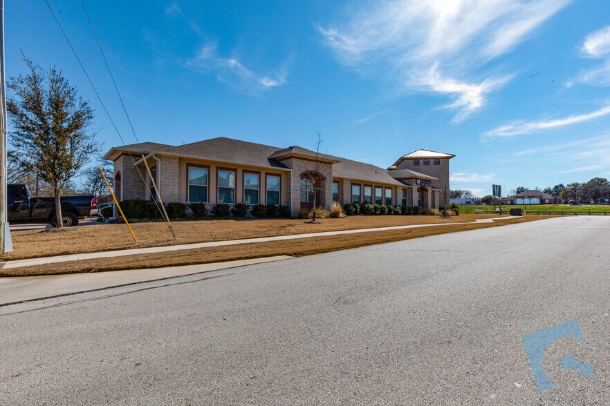 4061 W Interstate 20, Arlington, TX à vendre - Photo du b timent - Image 3 de 11