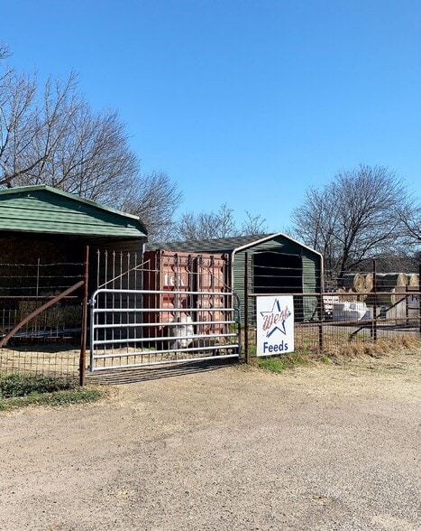 1401 Chestnut St, Bastrop, TX à vendre - Photo du bâtiment - Image 2 de 6