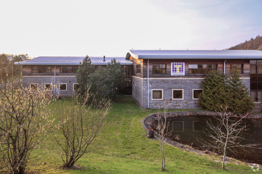 Tredomen Park, Ystrad Mynach à louer - Photo du bâtiment - Image 3 de 6