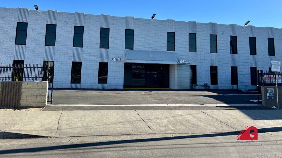 6846 Lankershim Blvd, North Hollywood, CA à louer - Photo du bâtiment - Image 1 de 16