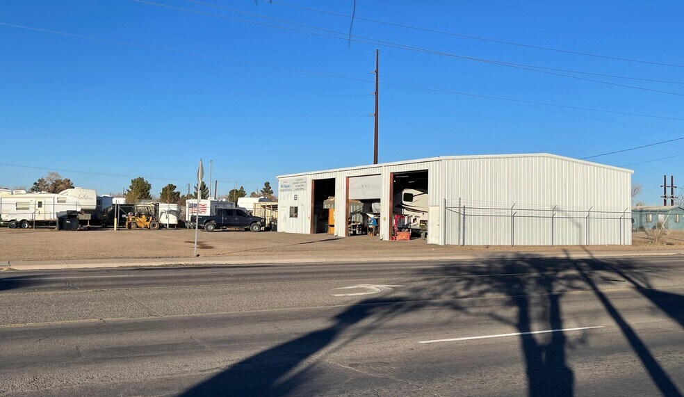 700 N Gold Ave, Deming, NM à vendre - Photo du bâtiment - Image 2 de 36