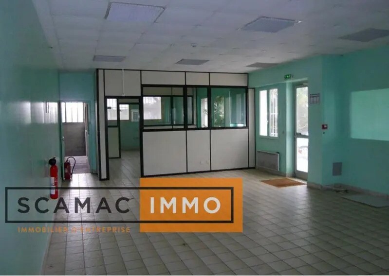 Industrial in Vaux-le-Pénil for lease - Interior Photo - Image 2 of 5