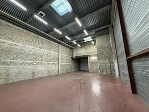 114 Avenue Louis Roche, Gennevilliers à louer Photo du bâtiment- Image 1 de 4