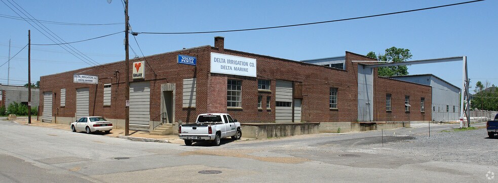 92 W Carolina Ave, Memphis, TN for sale - Primary Photo - Image 1 of 2