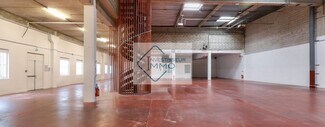 Plus de détails pour Local d'activités à louer