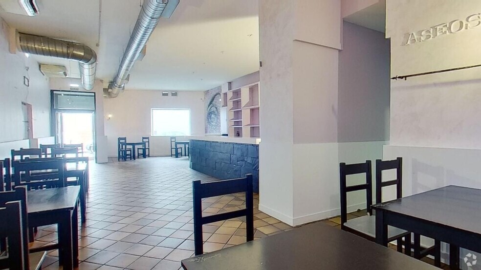 Retail in Torrejón de la Calzada, Madrid for lease - Interior Photo - Image 1 of 1