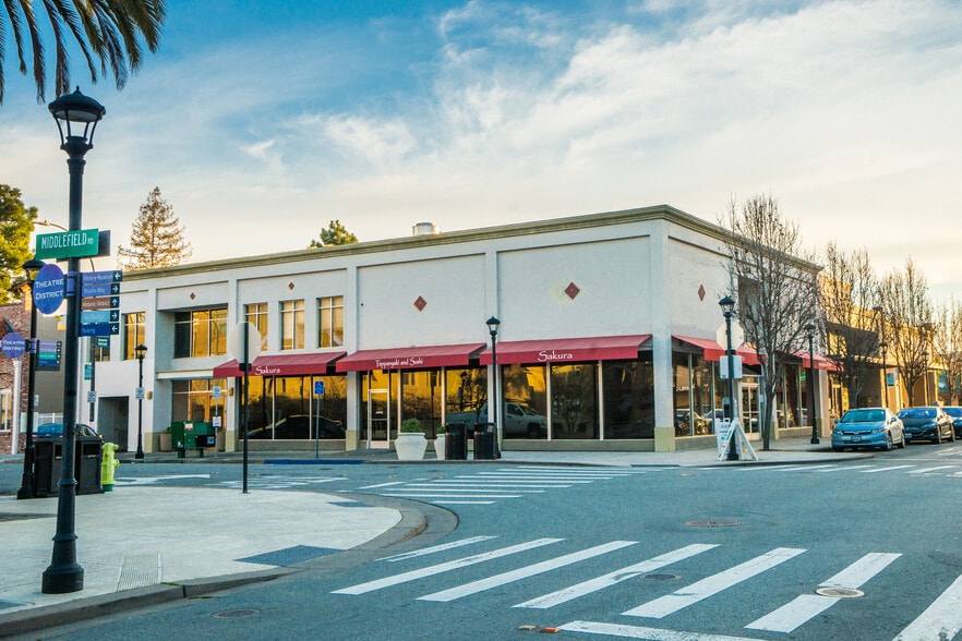 791 Middlefield Rd, Redwood City, CA for lease - Primary Photo - Image 1 of 11