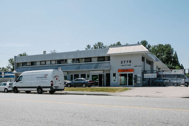 Plus de détails pour 2779 Lake City Way, Burnaby, BC - Industriel à louer