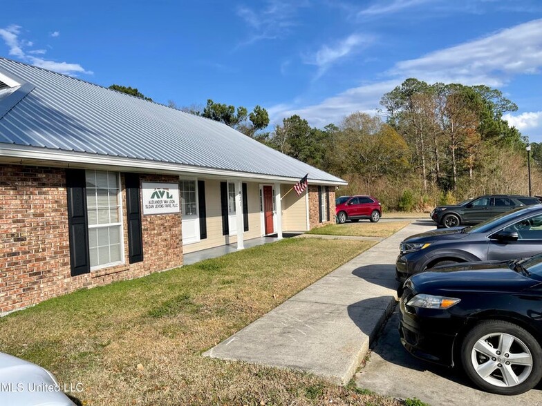 831 Highway 90, Bay Saint Louis, MS à vendre - Photo du b timent - Image 3 de 3