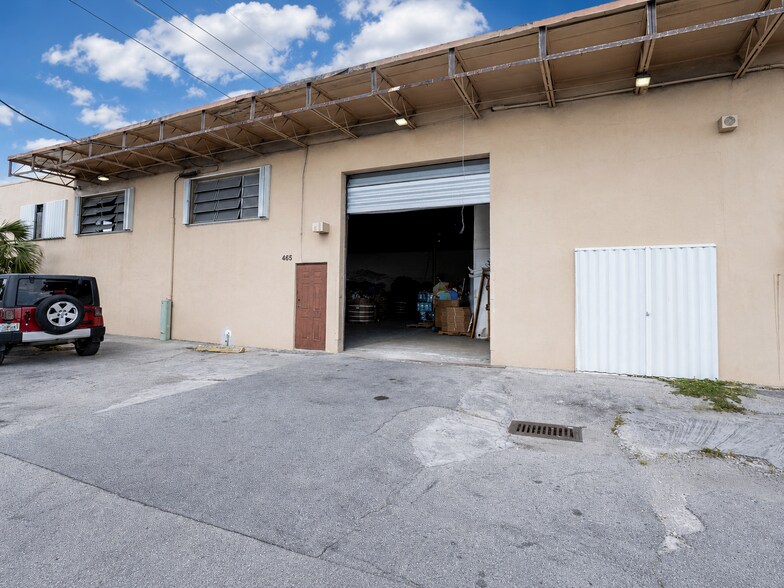455 E 10th Ave, Hialeah, FL à louer - Photo du bâtiment - Image 2 de 10