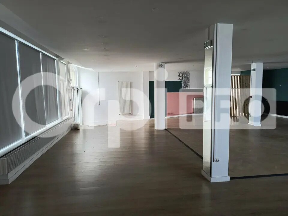 Office in Reims for lease Interior Photo- Image 1 of 9