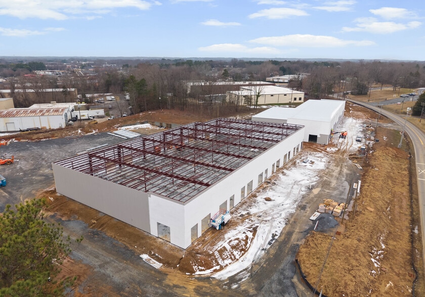 10615 John Price rd, Charlotte, NC for lease - Building Photo - Image 3 of 6