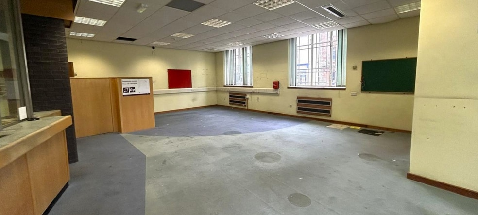 52-60 Queensberry St, Dumfries for sale - Interior Photo - Image 3 of 7