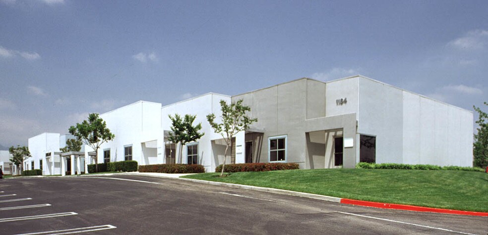 1164 N Monte Vista Ave, Upland, CA à louer - Autre - Image 2 de 4