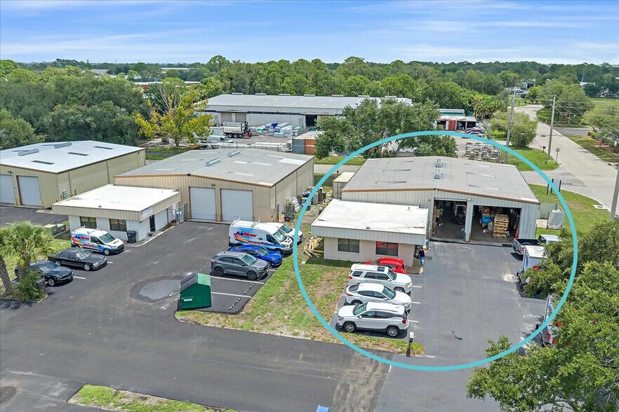 2311 Whitfield Industrial Way, Sarasota, FL à vendre - Photo du bâtiment - Image 3 de 11