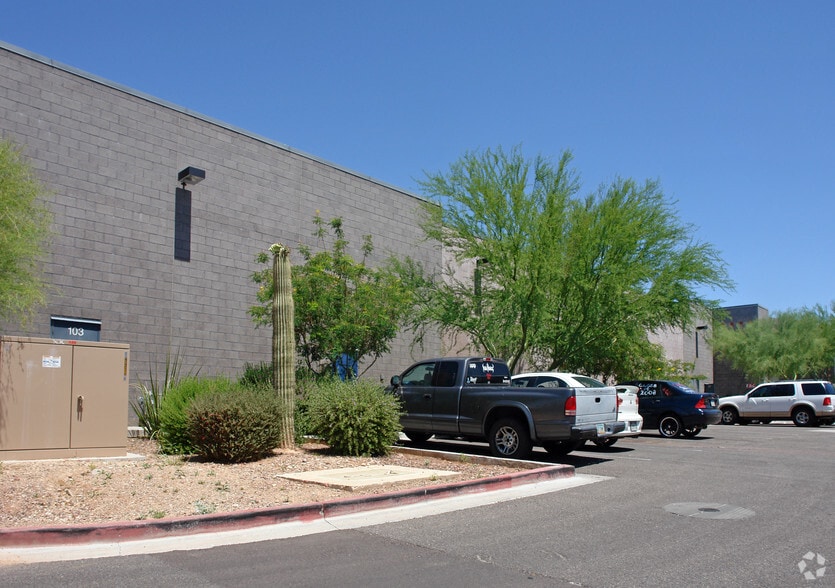 41111 N Daisy Mountain Dr, Anthem, AZ à louer - Photo du bâtiment - Image 3 de 4