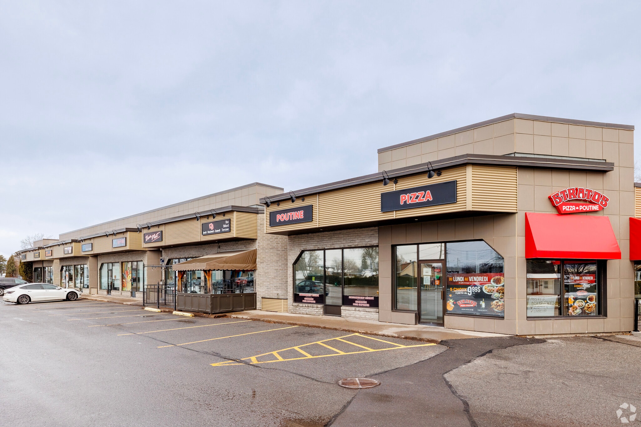 3075 Ch D'oka, Ste-Marthe-sur-le-Lac, QC for lease Primary Photo- Image 1 of 4