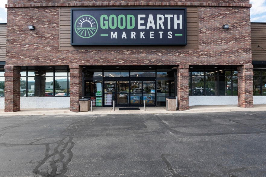 1160 W Hill Field Rd, Layton, UT for lease - Building Photo - Image 2 of 4