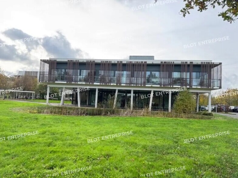 Bureau dans Carquefou à louer - Photo du bâtiment - Image 1 de 15