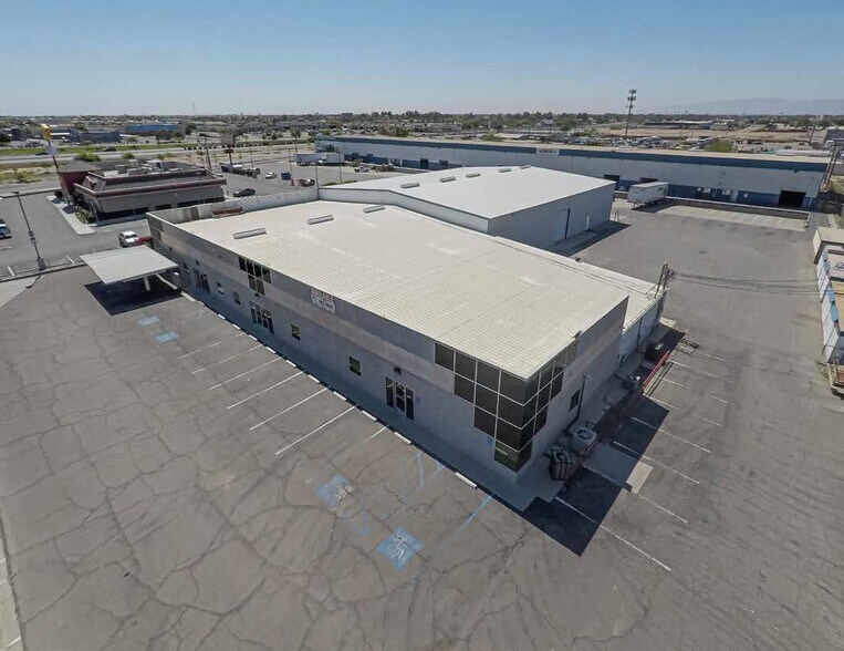 120 W Cole Rd, Calexico, CA à louer - Aérien - Image 2 de 16