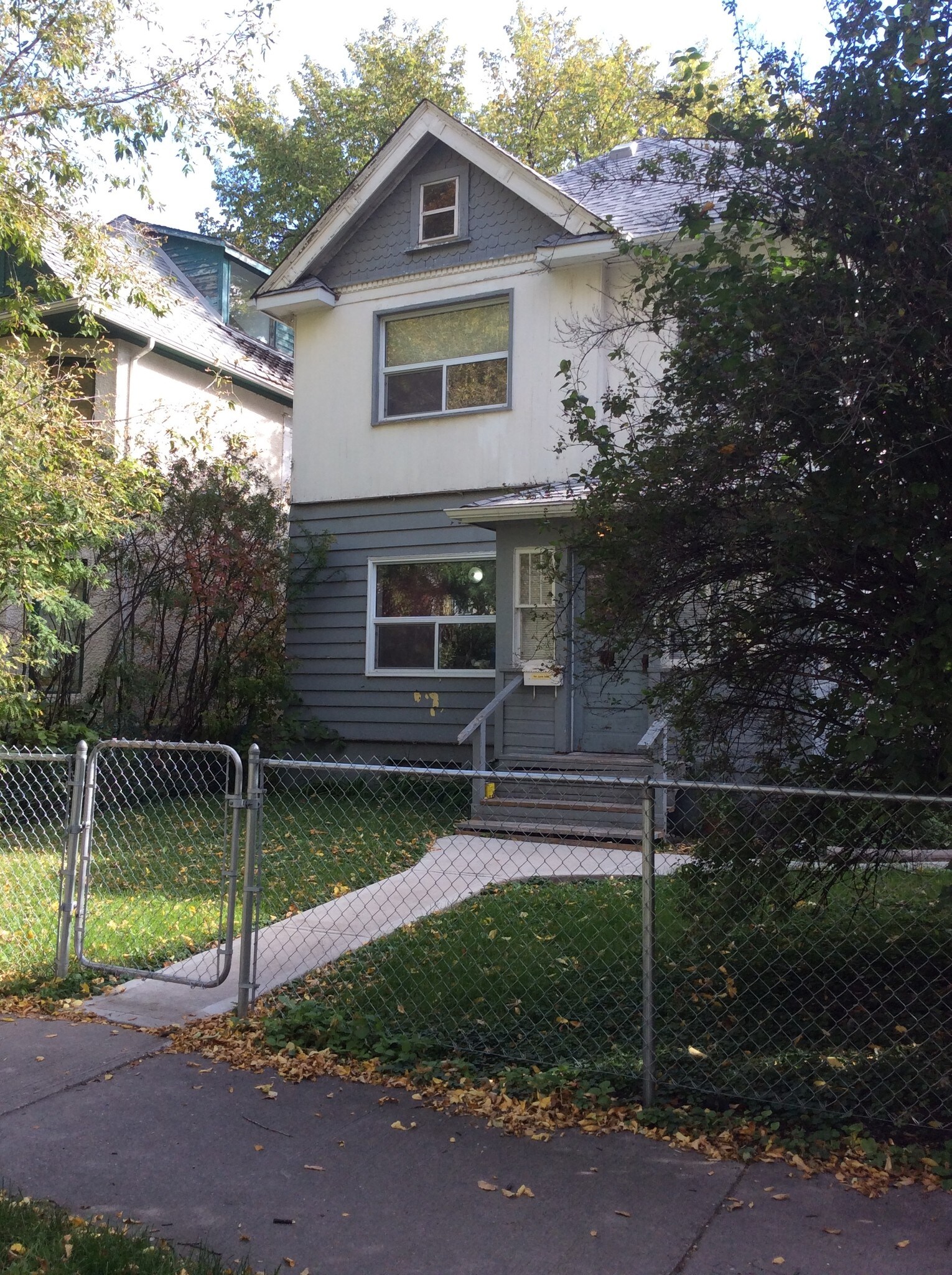 215 Spence St, Winnipeg, MB for sale Building Photo- Image 1 of 1