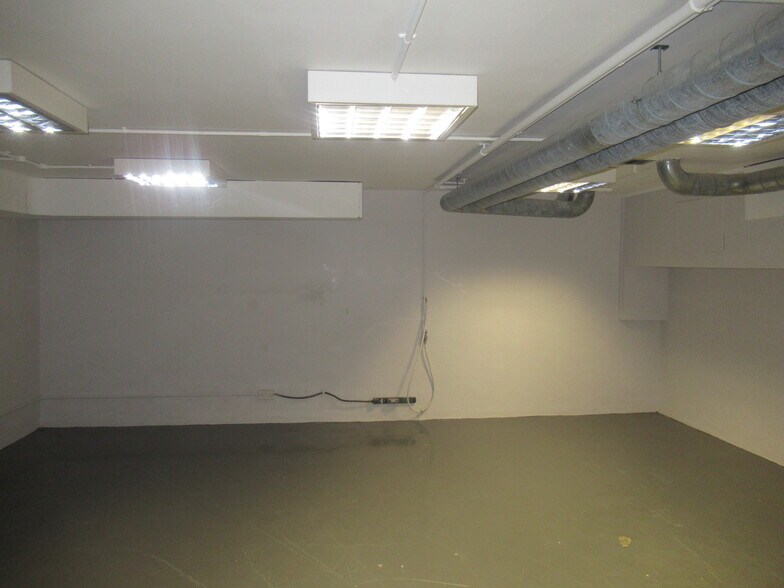 56 Wimbledon Hill Rd, Londres à louer - Photo intérieure - Image 2 de 8