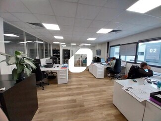 Plus de détails pour Bureau, Local d'activités à louer