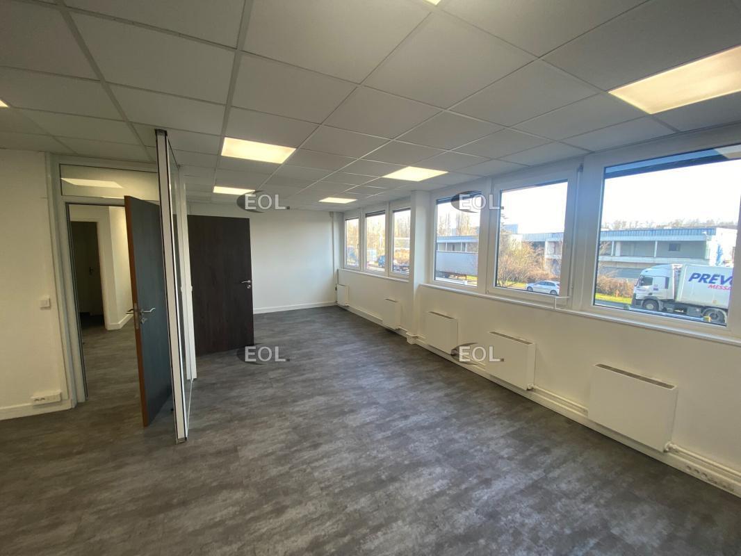 Flex in Louvres for lease Interior Photo- Image 1 of 2