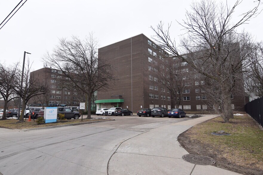 6001 Woodland Ave, Cleveland, OH à vendre - Photo du bâtiment - Image 3 de 5