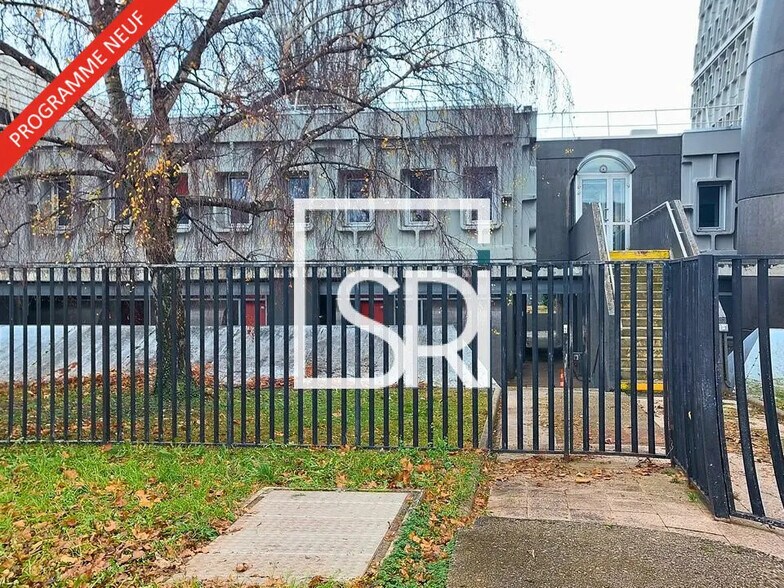 Office in Clermont-Ferrand for sale - Building Photo - Image 2 of 15