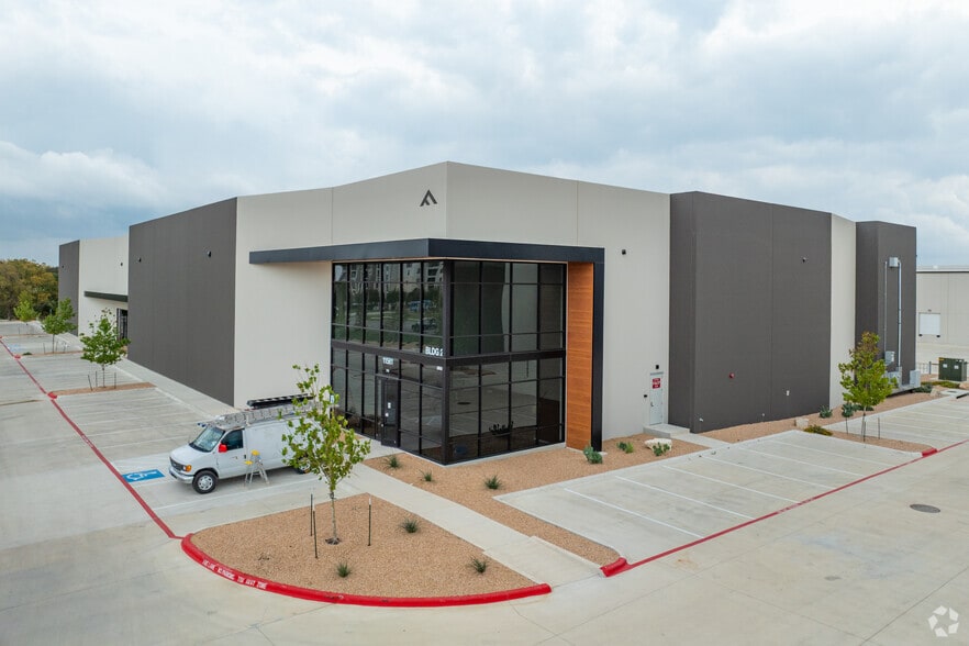 Hero Way West, Leander, TX for lease - Building Photo - Image 3 of 31