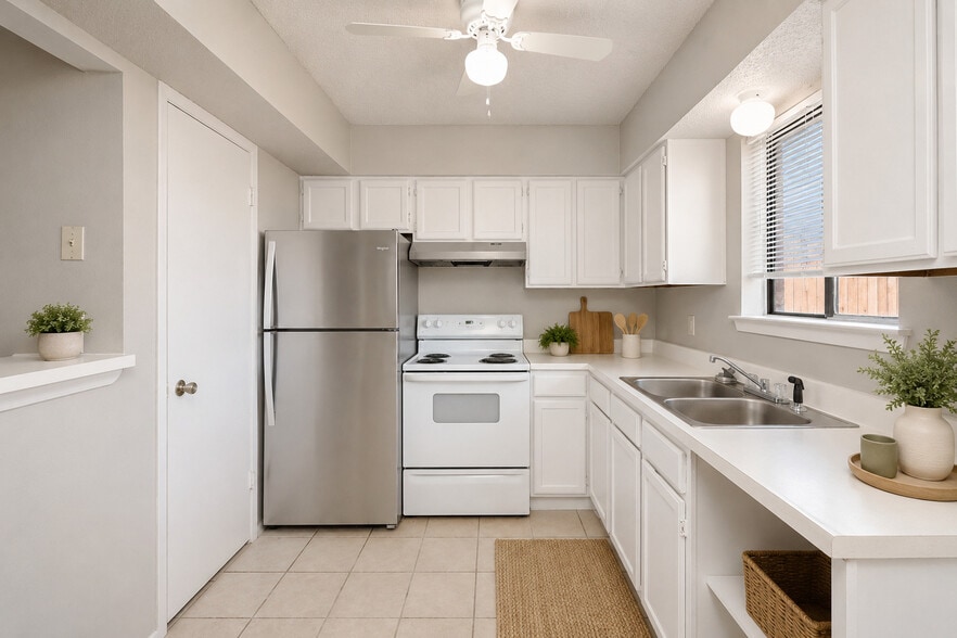 2813 Wimbledon Ct, Garland, TX for sale - Interior Photo - Image 3 of 23