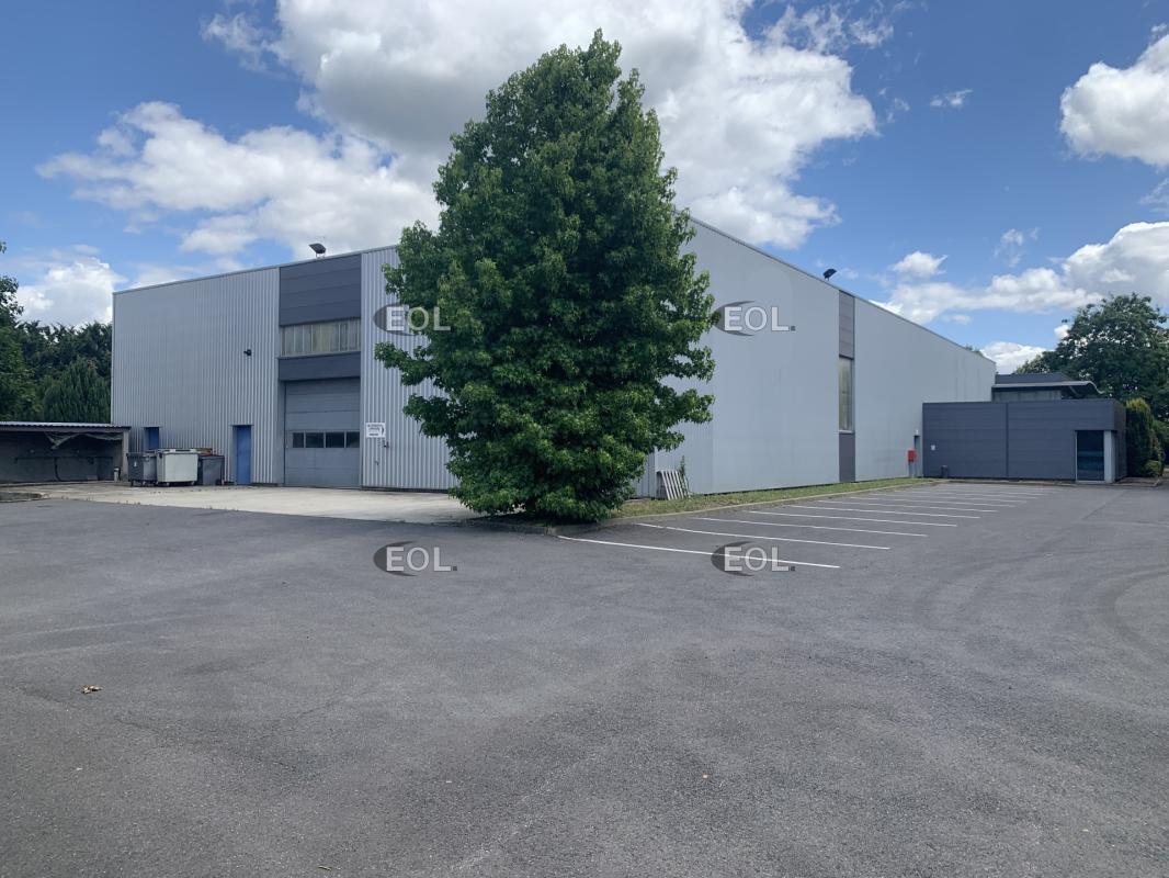 Flex dans Le Plessis-Bouchard à louer Photo du bâtiment- Image 1 de 13
