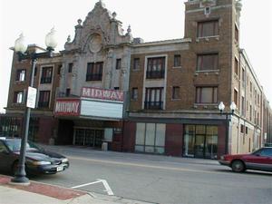 721 E State St, Rockford, Rockford, IL à vendre - Photo du bâtiment - Image 2 de 34