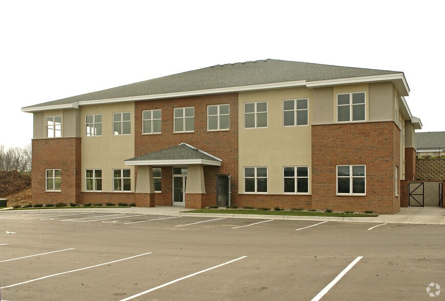 1575 Thomas Center Dr, Eagan, MN à vendre - Photo du bâtiment - Image 2 de 3