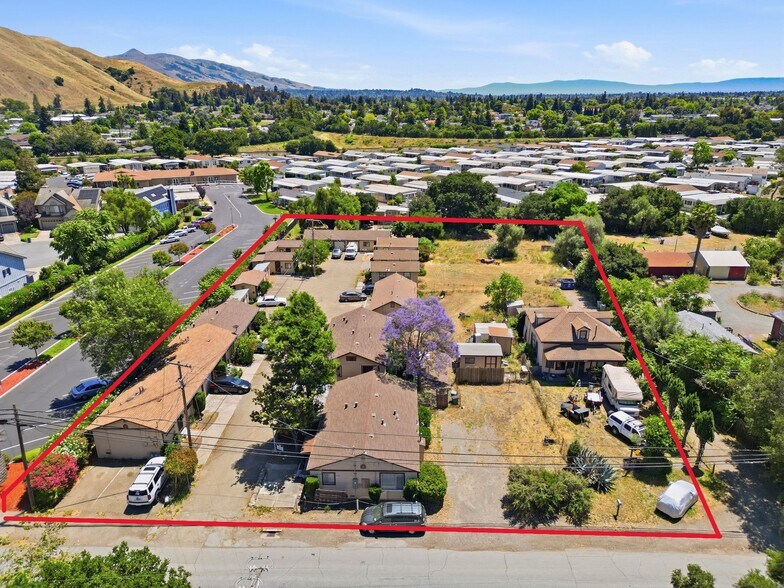559 Old Canyon Rd, Fremont, CA à vendre - Photo du bâtiment - Image 2 de 8