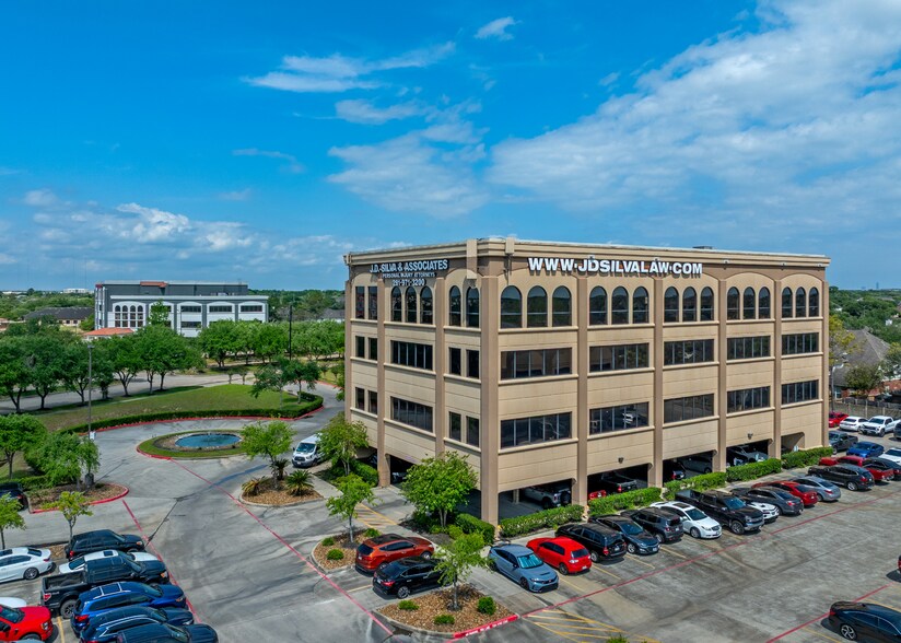 Sunrise Lake at Broadway portefeuille de 2 propriétés à vendre sur LoopNet.ca - Photo du bâtiment - Image 2 de 10